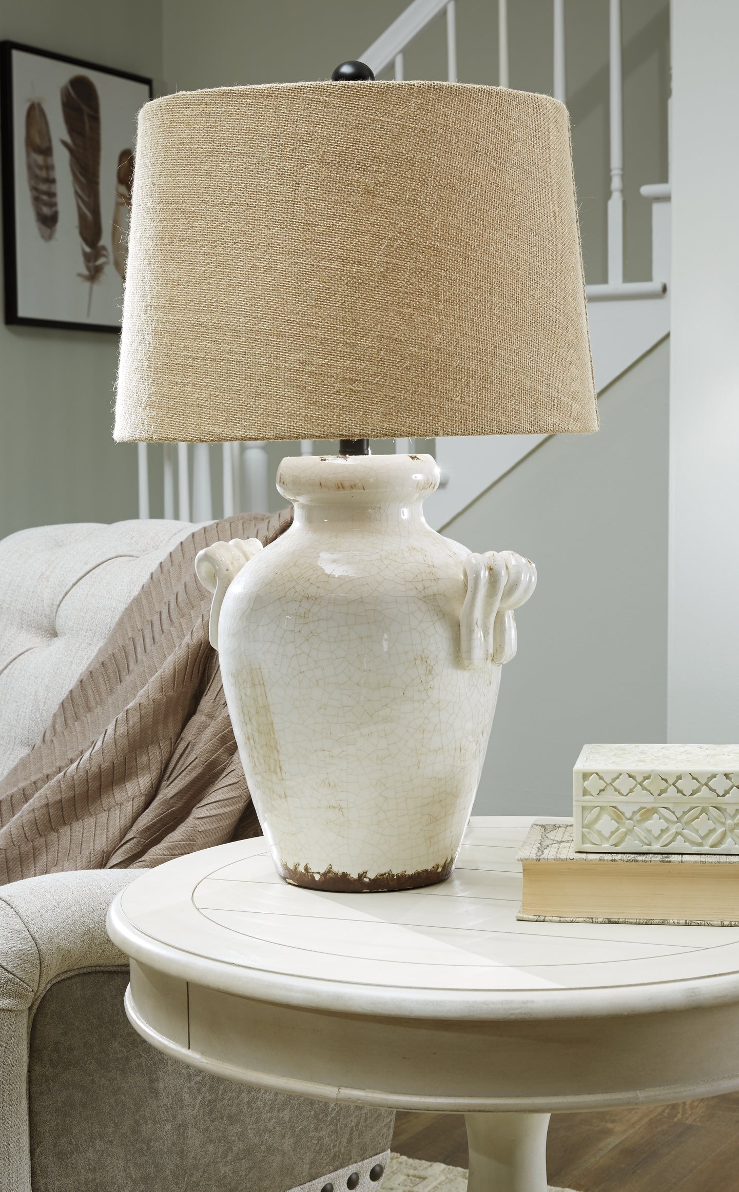 Emelda Ceramic Table Lamp (1/CN)